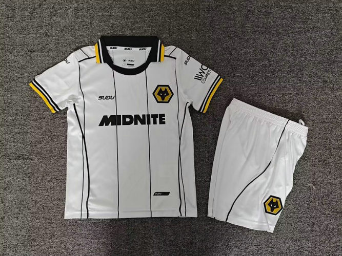 26-27 Wolverhampton Away Kids Soccer Jerseys and shorts